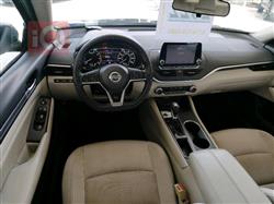 نيسان ألتيما